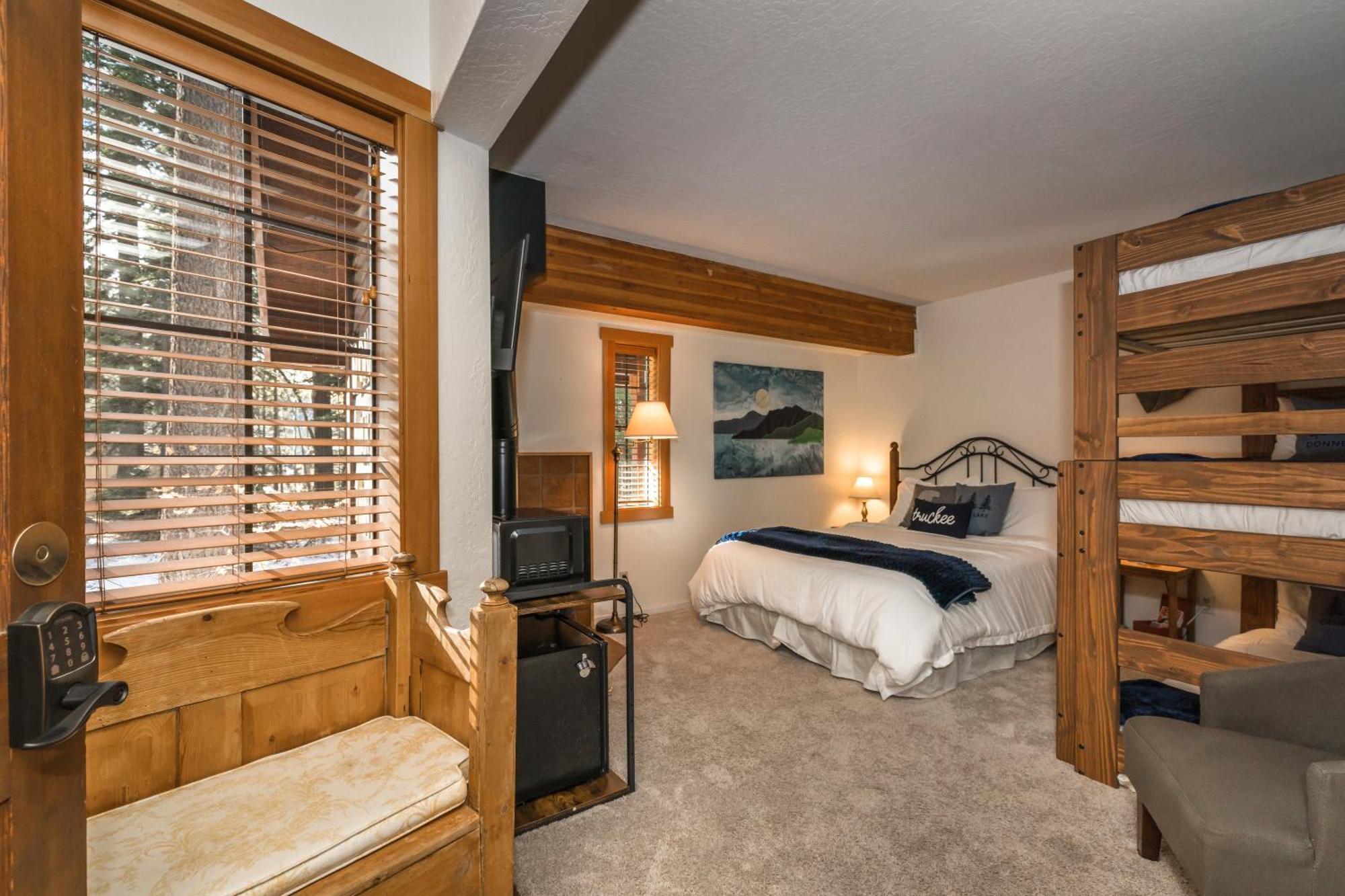 Donner Lake Inn Тракі Екстер'єр фото