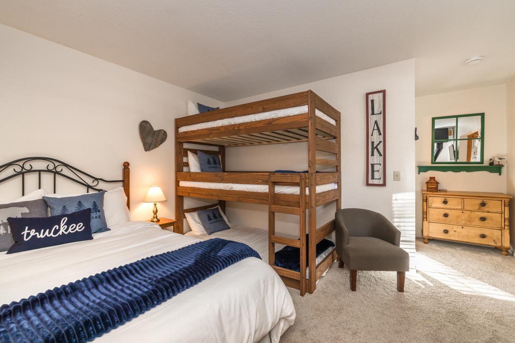 Donner Lake Inn Тракі Екстер'єр фото