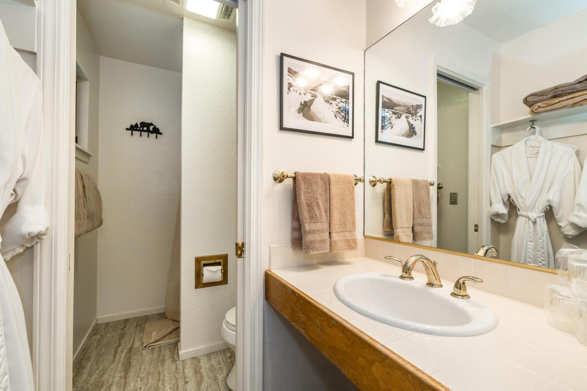 Donner Lake Inn Тракі Екстер'єр фото